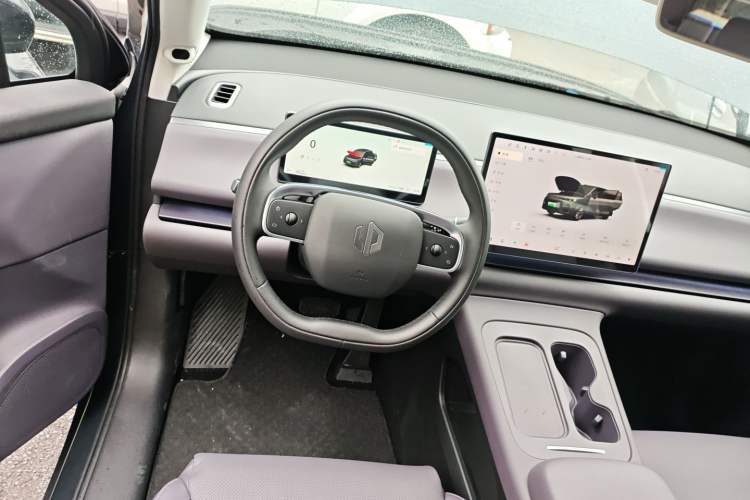 Used Leapmotor C10 2024 530 LiDAR Edition Steering Wheel