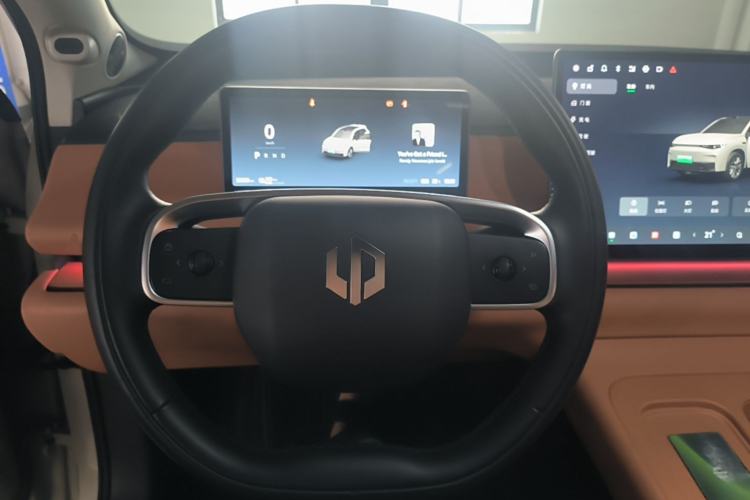 Used Leapmotor C10 2024 530 LiDAR Edition Steering Wheel