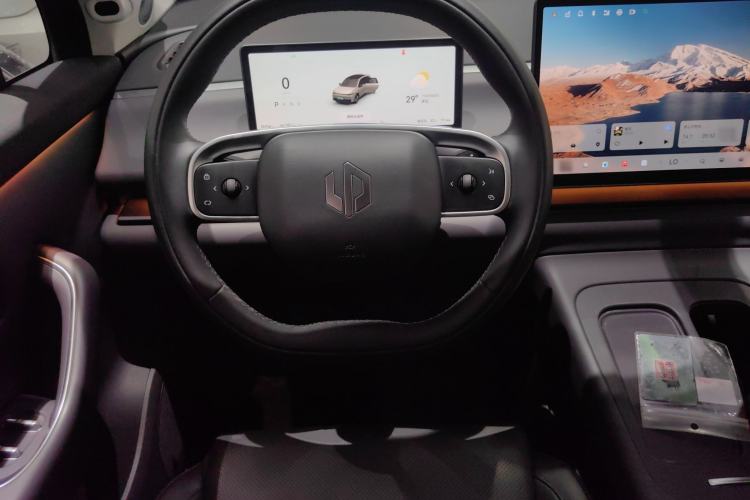 Used Leapmotor C10 2024 530 LiDAR Edition Steering Wheel