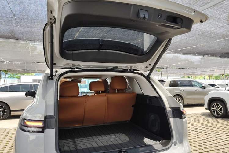 Used Leapmotor C10 2024 530 Smart Edition Trunk
