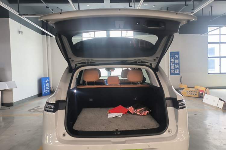 Used Leapmotor C10 2024 530 LiDAR Edition Trunk