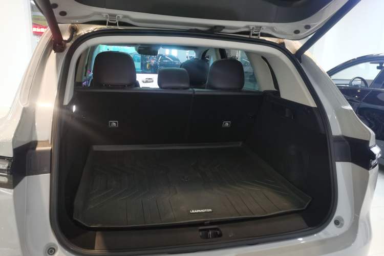 Used Leapmotor C10 2024 530 Smart Edition Trunk