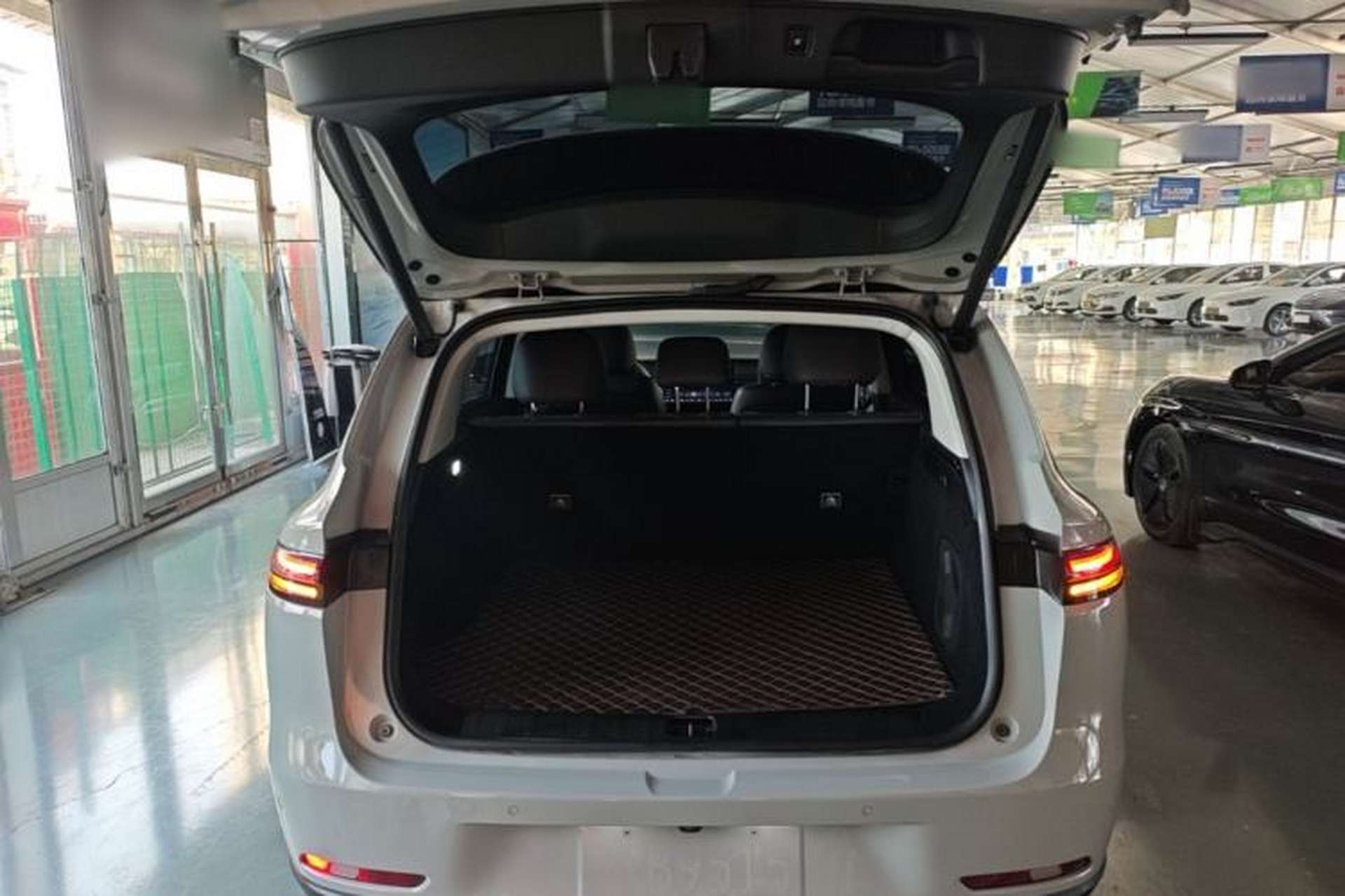 Used Leapmotor C10 2024 530 LiDAR Edition Trunk