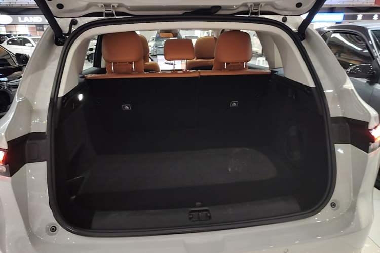 Used Leapmotor C10 2024 530 LiDAR Edition Trunk