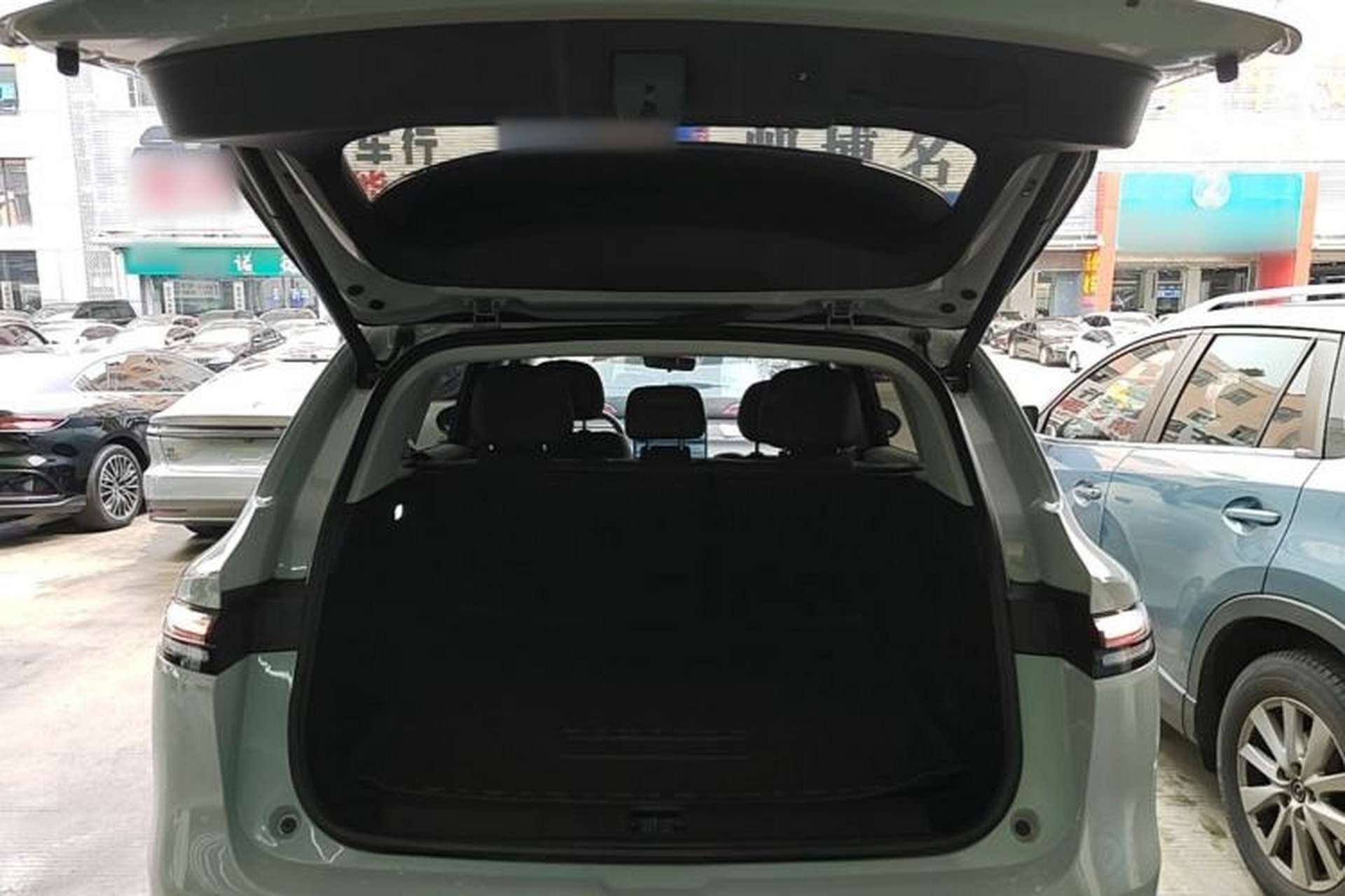 Used Leapmotor C10 2024 530 Smart Edition Trunk