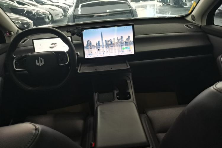 Used Leapmotor C10 2024 530 Smart Edition Center Console