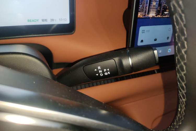 Used Leapmotor C10 2024 530 Smart Edition Gear Lever
