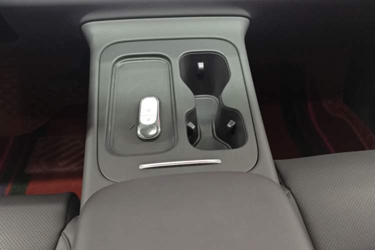 Used Leapmotor C10 2024 210 Smart Edition Gear Lever