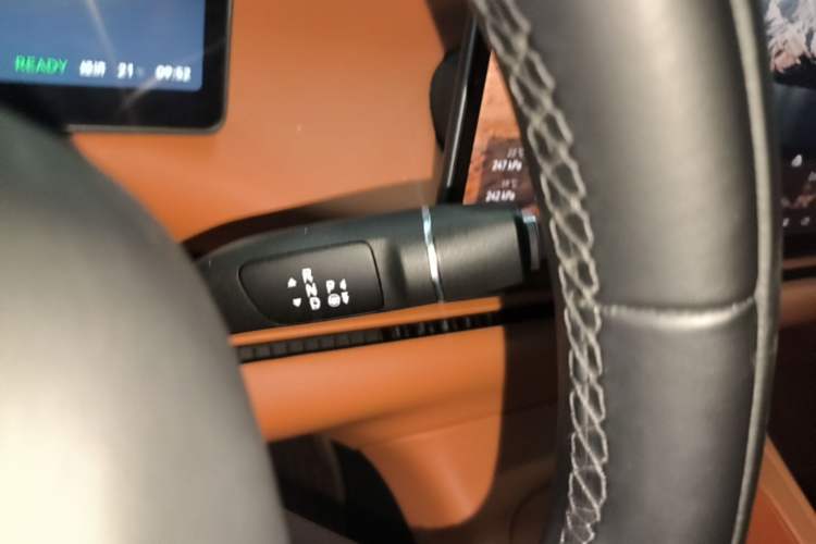 Used Leapmotor C10 2024 530 LiDAR Edition Gear Lever
