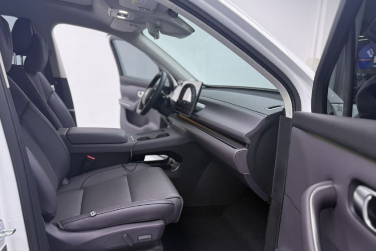 Used Leapmotor C10 2024 210 Smart Edition Interior 8