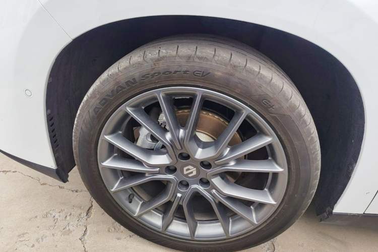 Used Leapmotor C10 2024 530 Smart Edition Left Front Wheel Hub