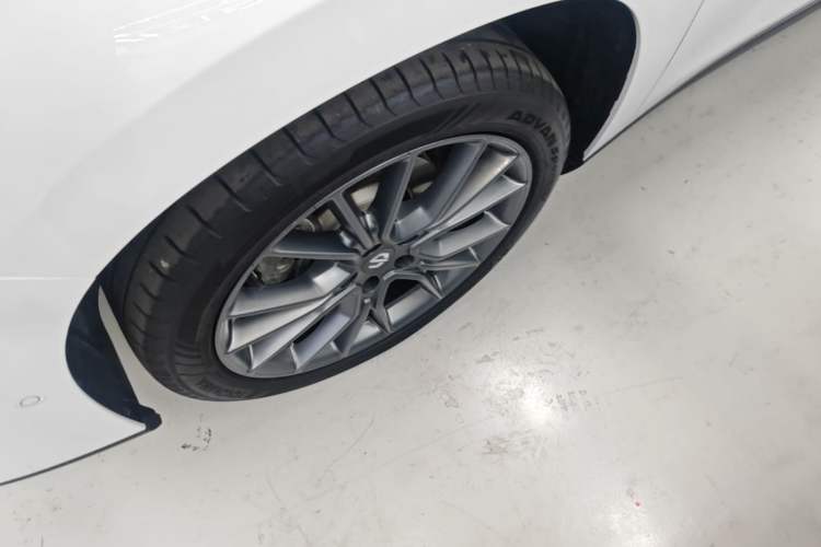 Used Leapmotor C10 2024 530 Smart Edition Left Front Wheel Hub