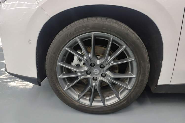 Used Leapmotor C10 2024 530 Smart Edition Left Front Wheel Hub