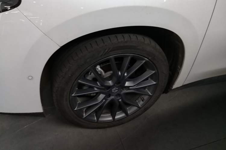 Used Leapmotor C10 2024 210 Smart Edition Left Front Wheel Hub