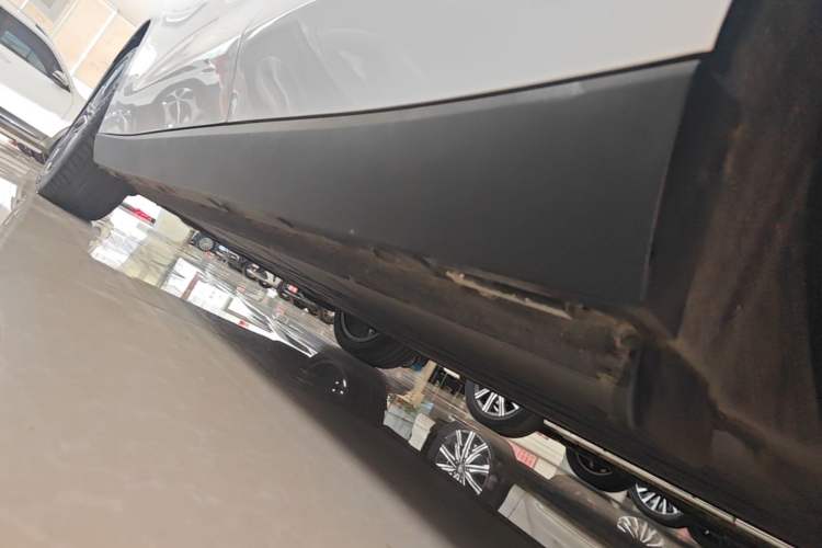 Used Leapmotor C10 2024 530 LiDAR Edition Left Side Sill