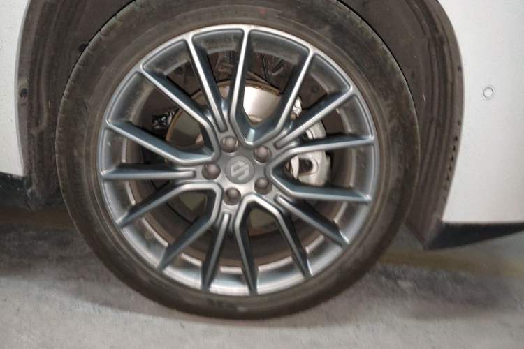 Used Leapmotor C10 2024 530 LiDAR Edition Right Front Wheel Hub