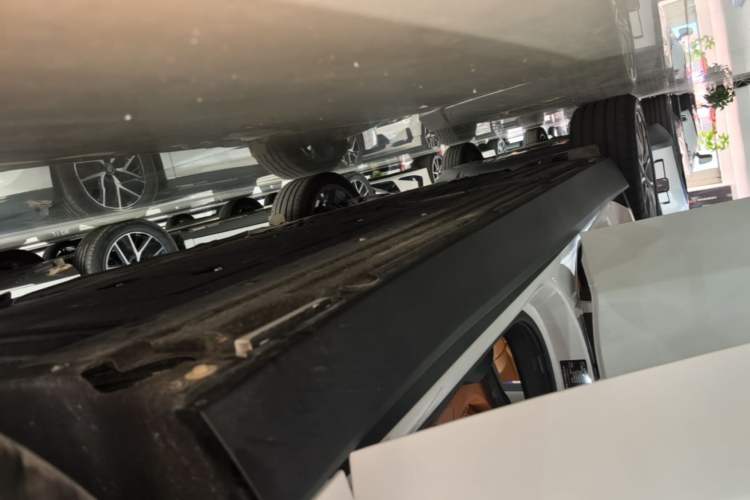 Used Leapmotor C10 2024 210 Smart Edition Right Side Sill