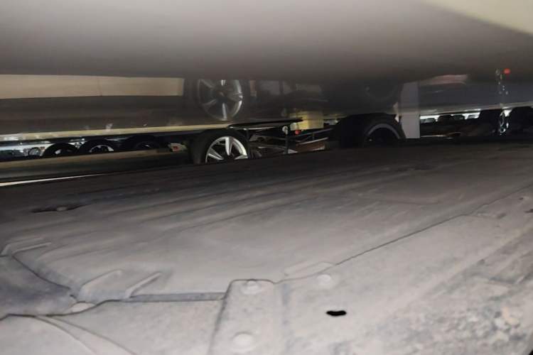 Used Leapmotor C10 2024 530 Smart Edition Right Side Sill
