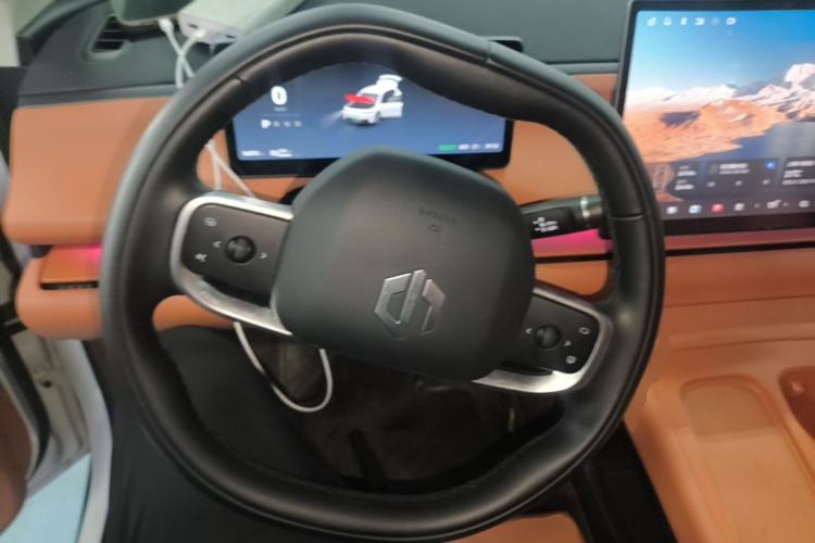 Used Leapmotor C10 2024 530 LiDAR Edition Steering Wheel