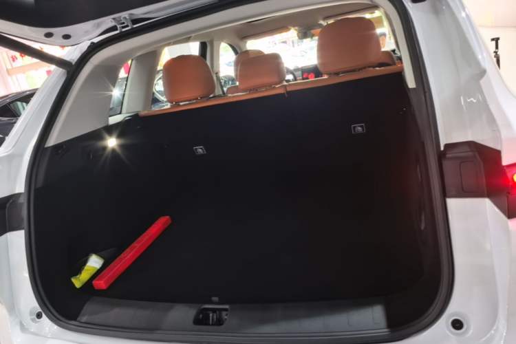 Used Leapmotor C10 2024 210 Smart Edition Trunk