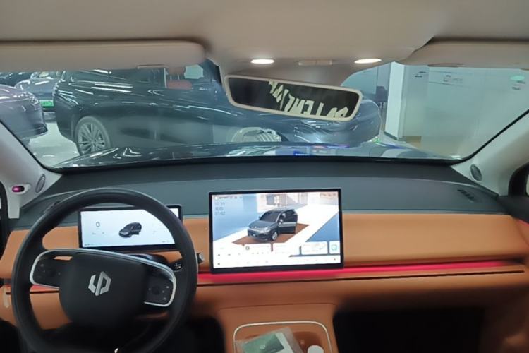 Used Leapmotor C10 2026 605 LiDAR Version Center Console