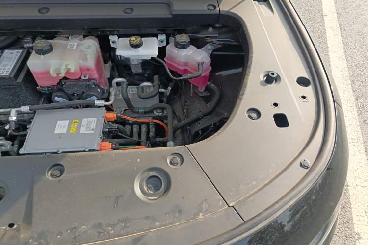 Used Leapmotor C10 2026 605 LiDAR Version Engine Bay Left