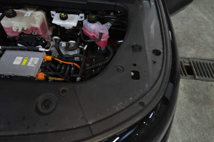 Used Leapmotor C10 2026 605 LiDAR Version Engine Bay Left