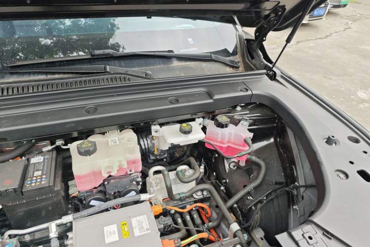 Used Leapmotor C10 2026 605 Enjoyment Edition Engine Bay Left