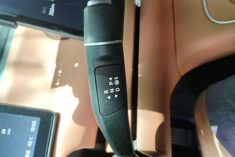 Used Leapmotor C10 2026 605 Enjoyment Edition Gear Lever