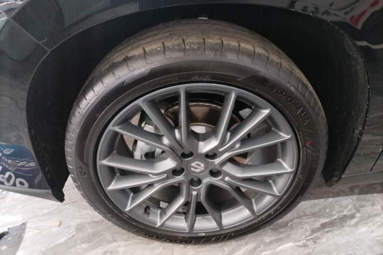 Used Leapmotor C10 2026 530 Comfort Edition Left Front Wheel Hub