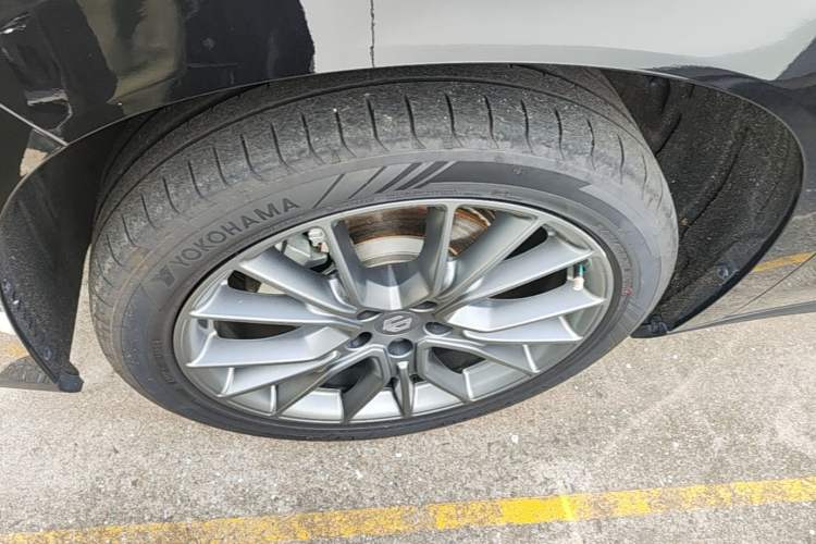 Used Leapmotor C10 2026 605 Enjoyment Edition Left Front Wheel Hub