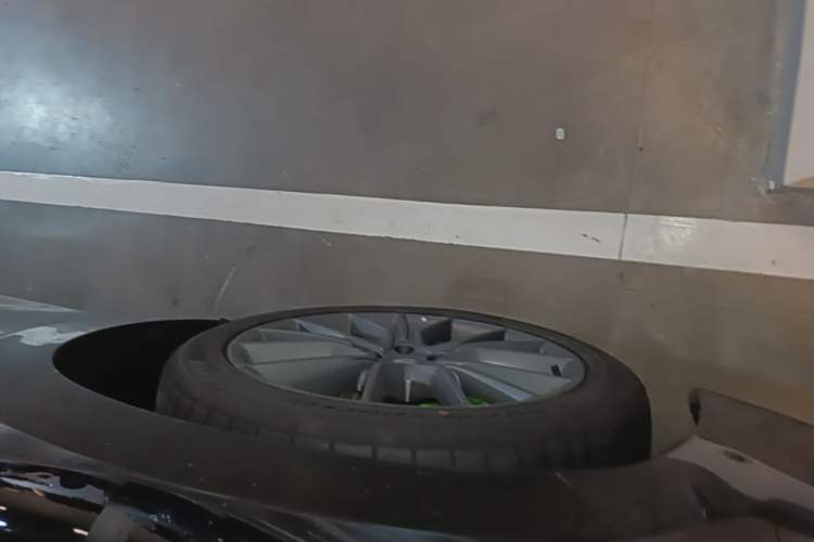 Used Leapmotor C10 2026 210 Joyful Edition Left Front Wheel Hub