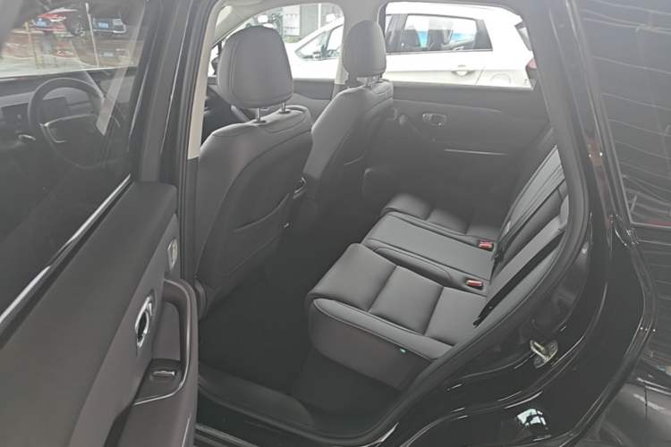 Used Leapmotor C10 2026 605 LiDAR Version Left Rear Seat