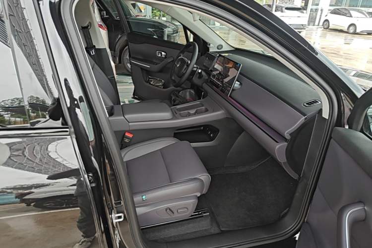 Used Leapmotor C10 2026 605 LiDAR Version Right Front Seat