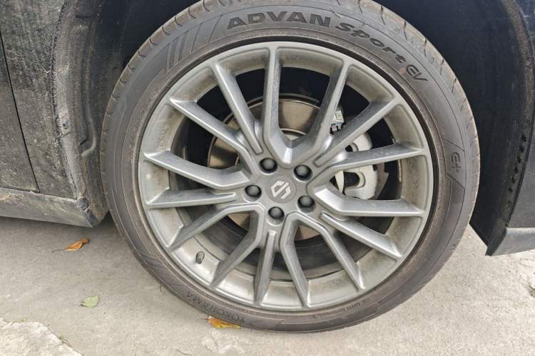Used Leapmotor C10 2026 605 Enjoyment Edition Right Front Wheel Hub