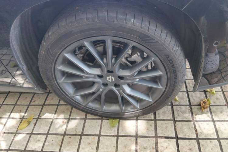 Used Leapmotor C10 2026 605 Enjoyment Edition Right Front Wheel Hub