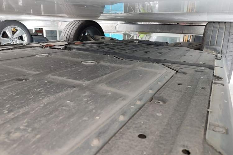 Used Leapmotor C10 2026 210 LiDAR Version Right Side Sill