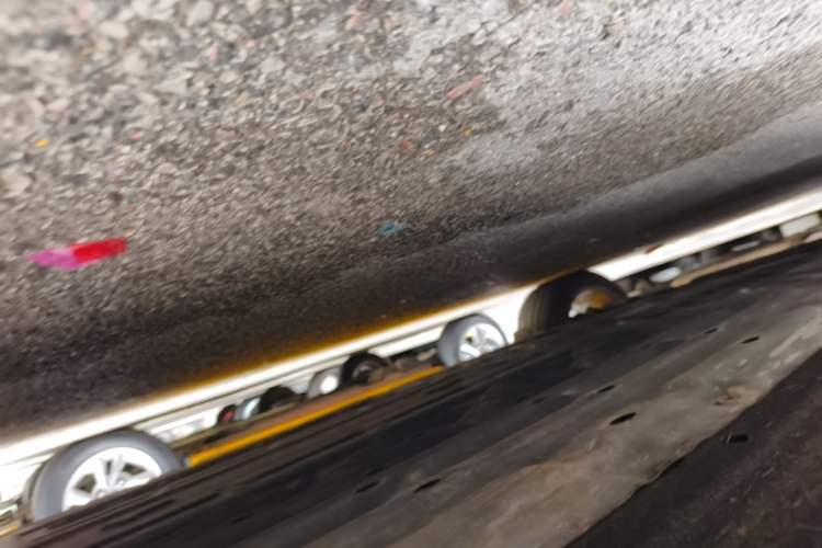 Used Leapmotor C10 2026 605 LiDAR Version Right Side Sill