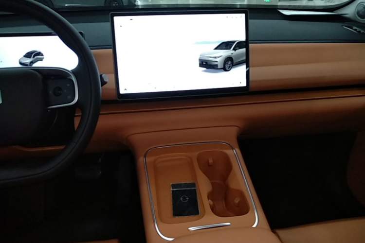 Used Leapmotor C10 2026 605 LiDAR Version Audio And AC Panel