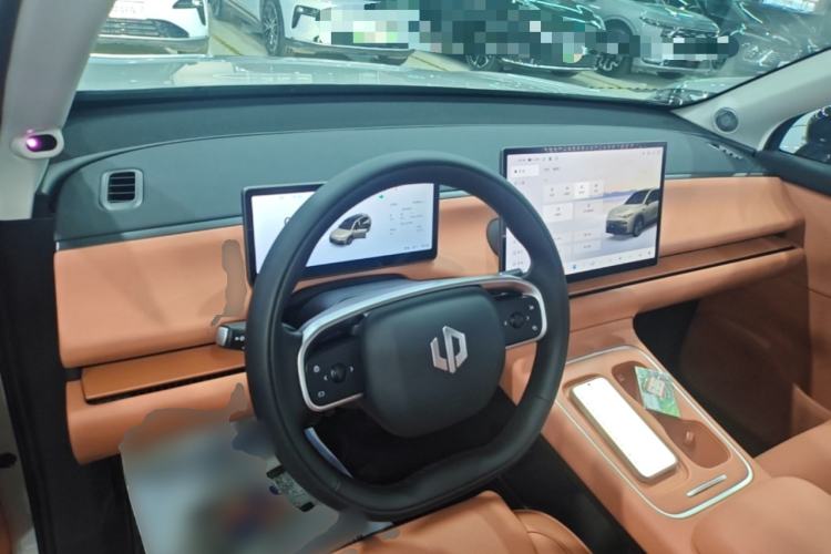 Used Leapmotor C10 2026 605 LiDAR Version Center Console