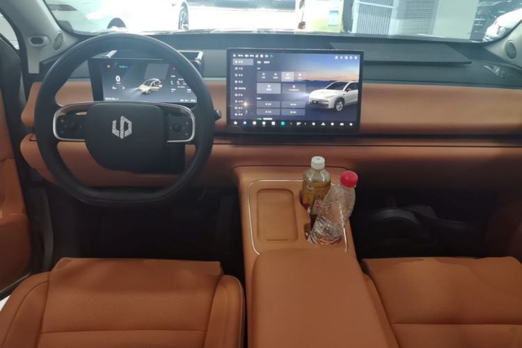 Used Leapmotor C10 2026 605 LiDAR Version Center Console