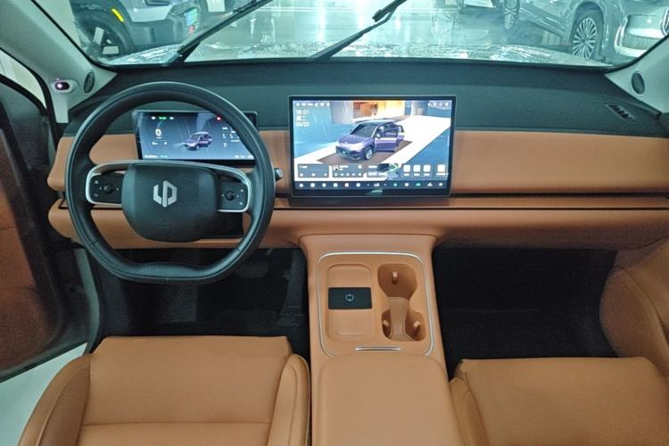 Used Leapmotor C10 2026 605 LiDAR Version Center Console