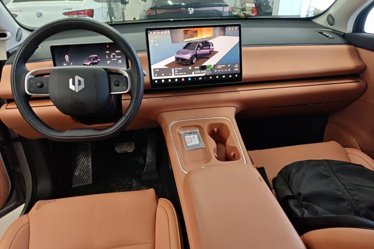 Used Leapmotor C10 2026 605 LiDAR Version Center Console