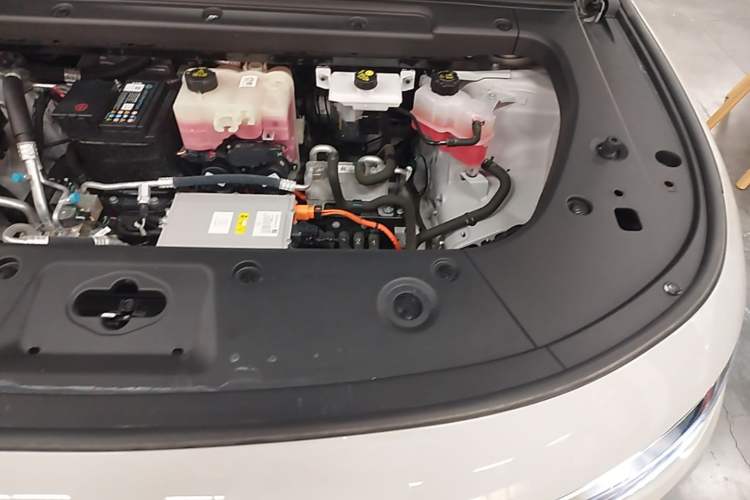 Used Leapmotor C10 2026 605 LiDAR Version Engine Bay Left