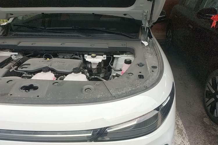 Used Leapmotor C10 2026 210 LiDAR Version Engine Bay Left