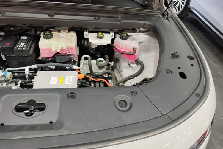 Used Leapmotor C10 2026 605 LiDAR Version Engine Bay Left
