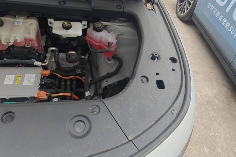 Used Leapmotor C10 2026 605 LiDAR Version Engine Bay Left