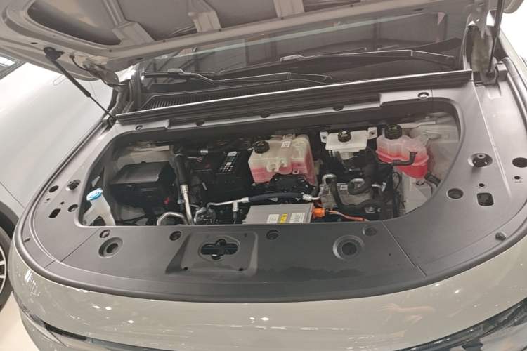 Used Leapmotor C10 2026 605 LiDAR Version Engine Bay