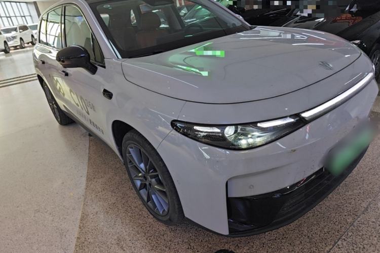 Used Leapmotor C10 2026 605 LiDAR Version Front Right 45 Deg