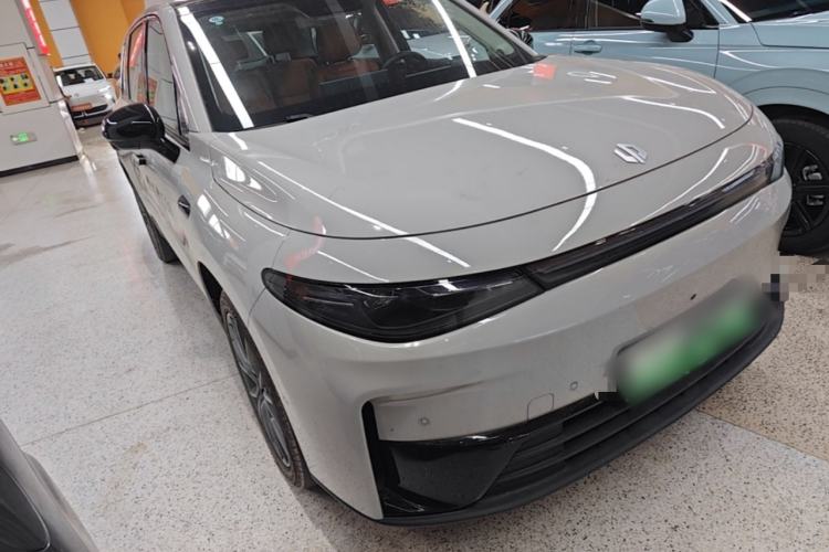 Used Leapmotor C10 2026 605 LiDAR Version Front Right 45 Deg